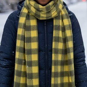 Highlighter yellow and grey scarf